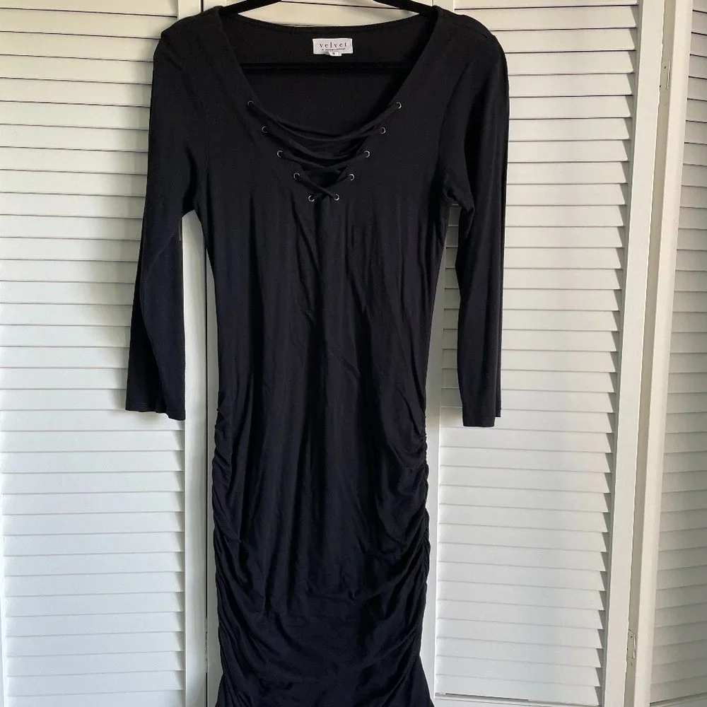 Velvet by Graham & Spencer Odessa Lace-UP Ruched 3/4 Sleeve Dress, Black Size M - Picture 3 of 4